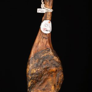 Paleta Cebo ibérica, 50 % raza ibérica, brida blanca, pieza de 5-5.5 kg.
